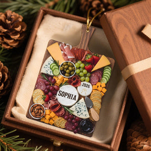 Personalized Name Charcuterie Ornament - Cheese & Wine Christmas Keepsake, Kitchen Lover Gift