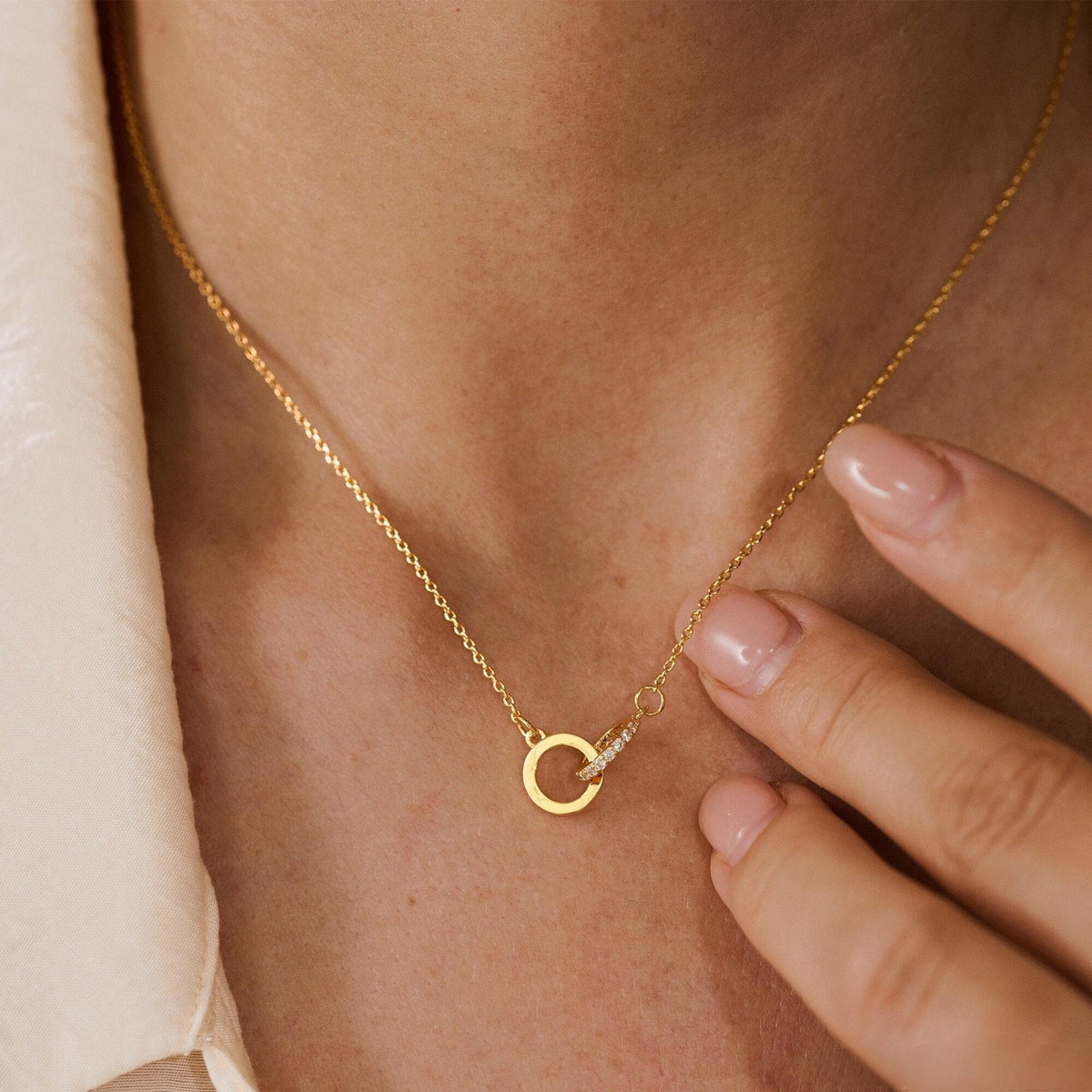 Personalized Interlocking Circle Birthstone Necklace