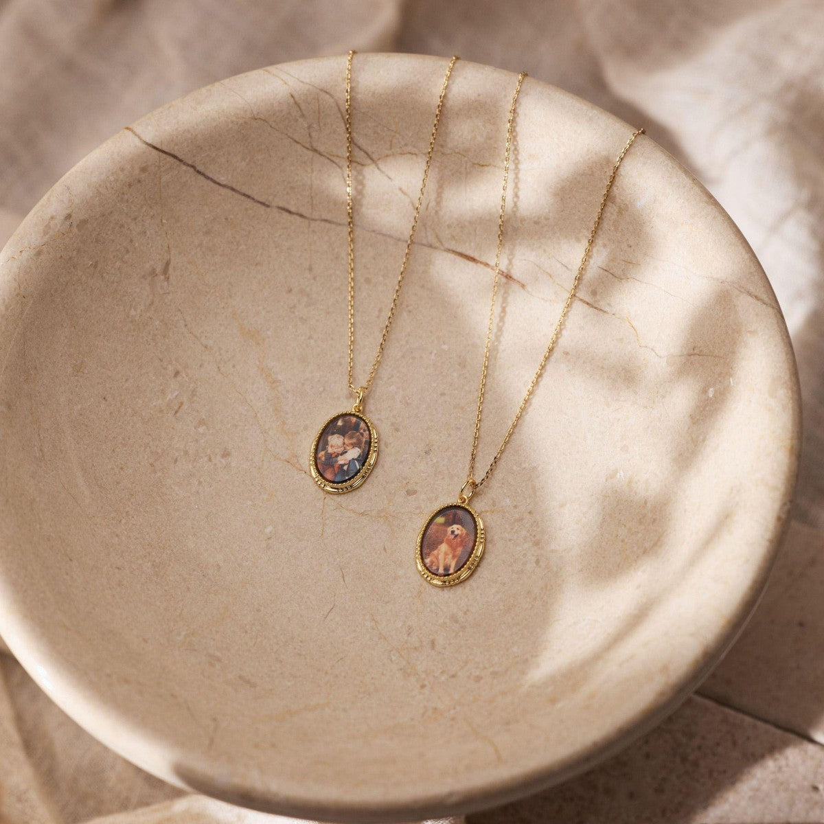 Custom Locket Necklace with Photo, Personalized Photo Pendant, Memorial Jewelry