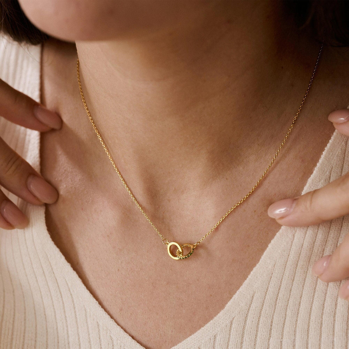 Personalized Interlocking Circle Birthstone Necklace