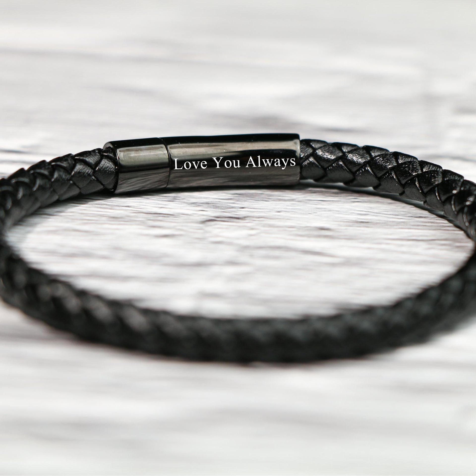 Personalized Memorial Buckle Leather Bracelet