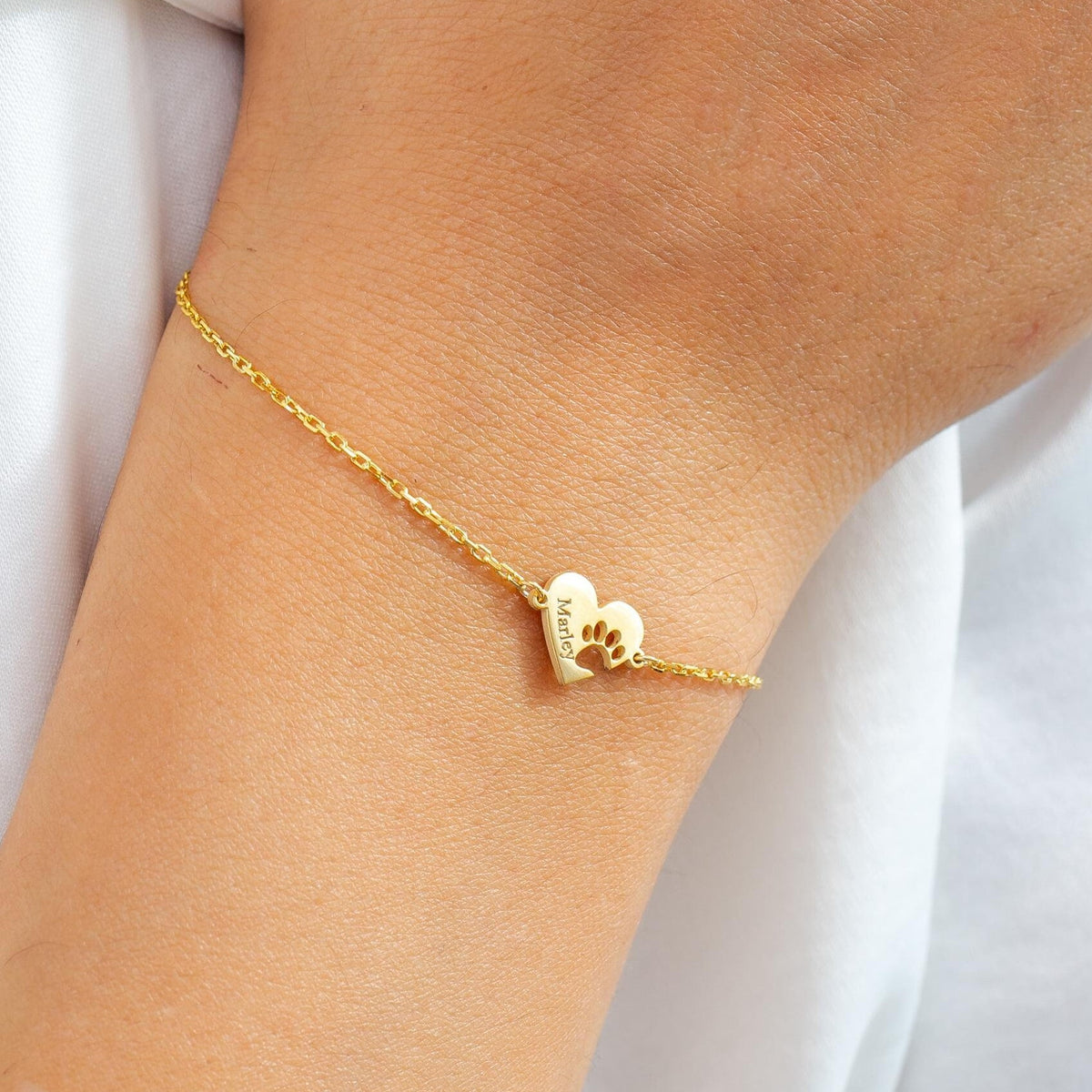 Engraved Heart Pawprint Bracelet Gift for Pet Lovers Dog Mom