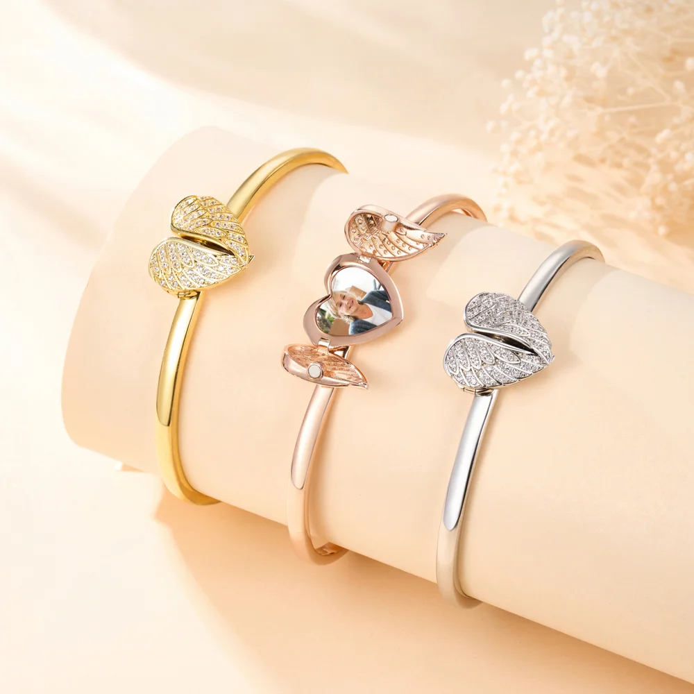 Personalized Heart Shape Zircon Angel Wing Photo Locket Bracelet Anniversary Birthday Memorial Gift for Wife Mother Grandma