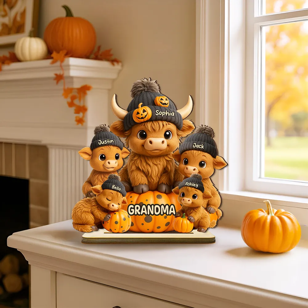 Mama Cow Personalized Wooden Plaque, Cozy Fall Vibe Halloween Decor for Mom, Grandma