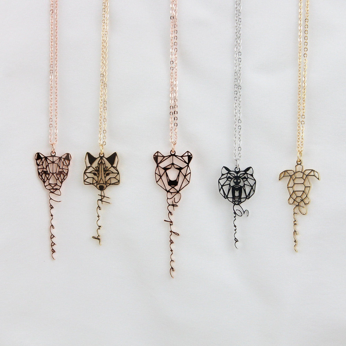 Custom Chain Animal Necklace with Name, Personalized Wolf/ Fox/ Mama Bear/ Lion Geometric Jewelry for Women, Memorial Gift for Her/Mother